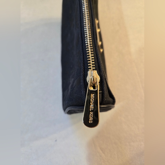 Michael Kors Cosmetic Bag/ Pouch - Picture 10 of 16